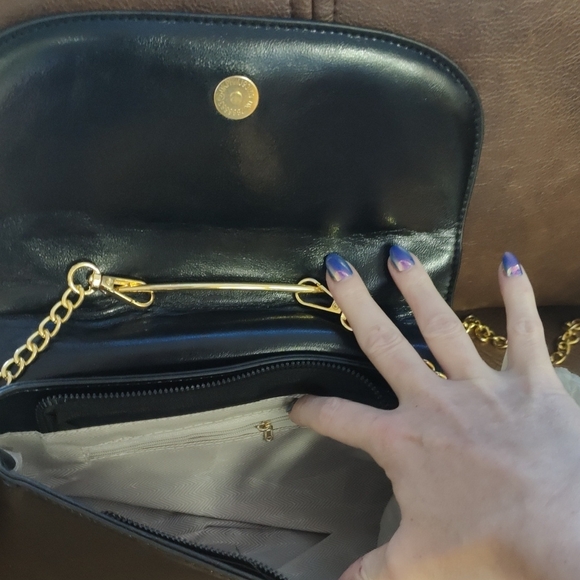 Elegant Black Clutch with Gold Accent - Picture 4 of 4